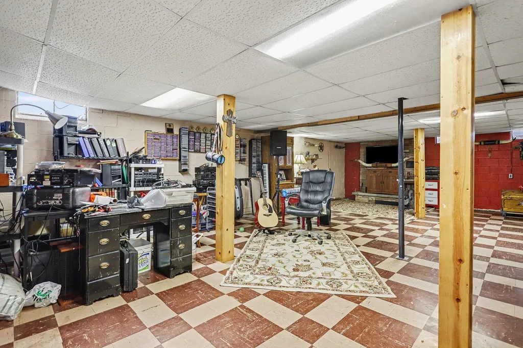 7511 E Drive N Emmett Charter Township MI 49014