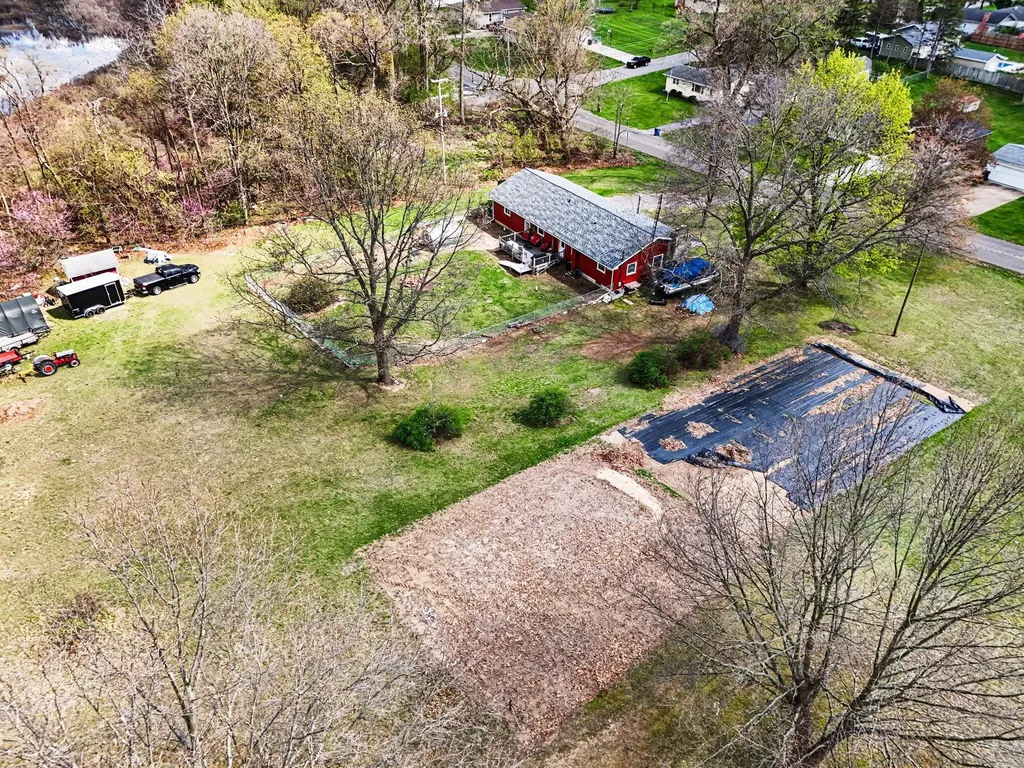 7511 E Drive N Emmett Charter Township MI 49014