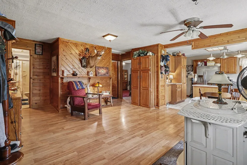 7511 E Drive N Emmett Charter Township MI 49014