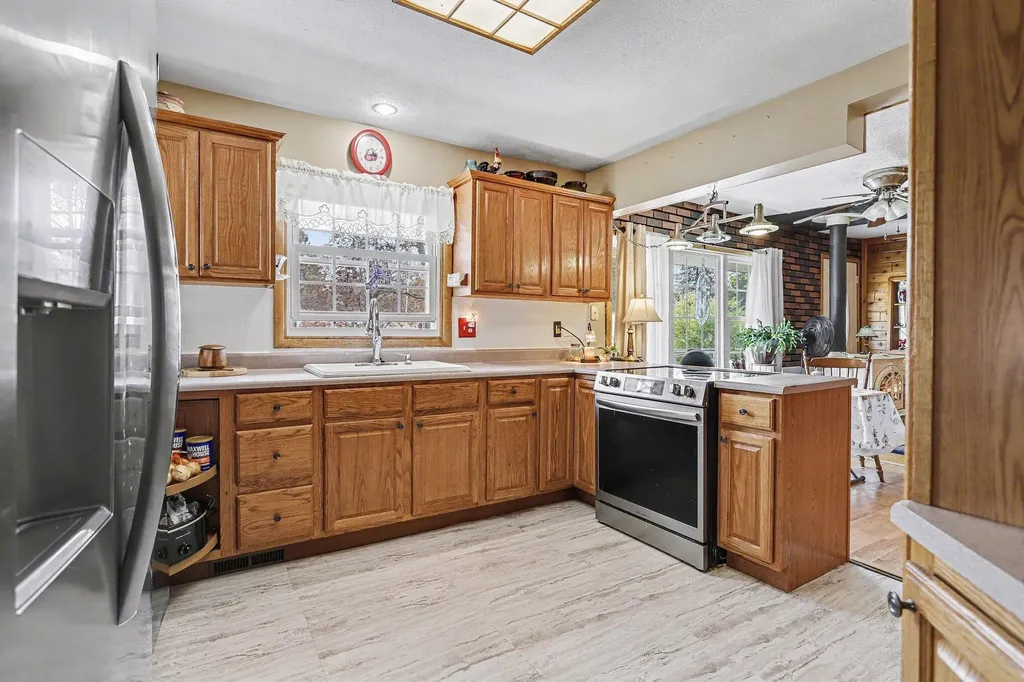 7511 E Drive N Emmett Charter Township MI 49014