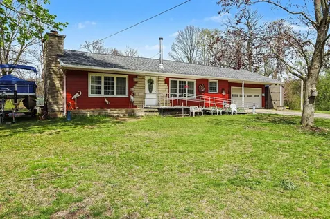 7511 E Drive N Emmett Charter Township MI 49014