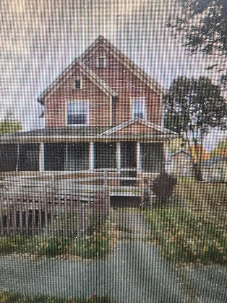 113 W Walnut Street Albion Township MI 49224