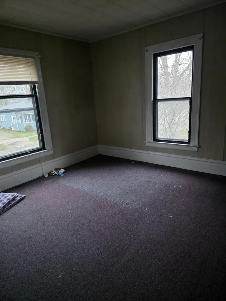 113 W Walnut Street Albion Township MI 49224