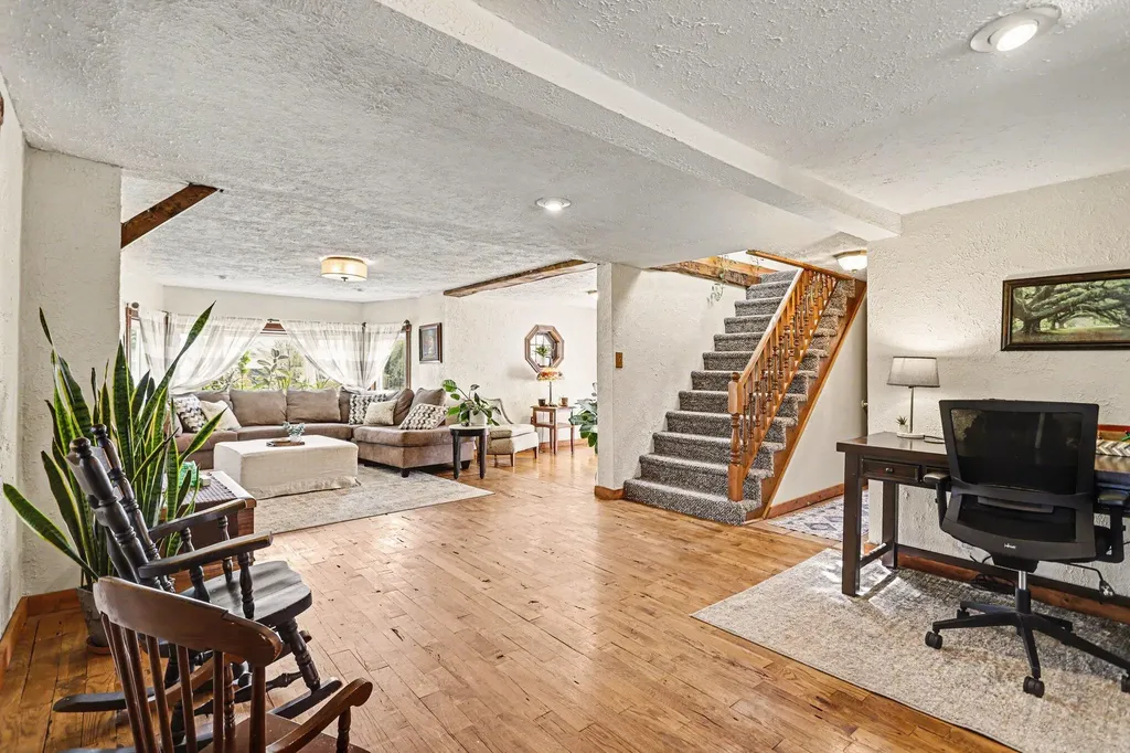 7828 Division Drive Newton Township MI 49014