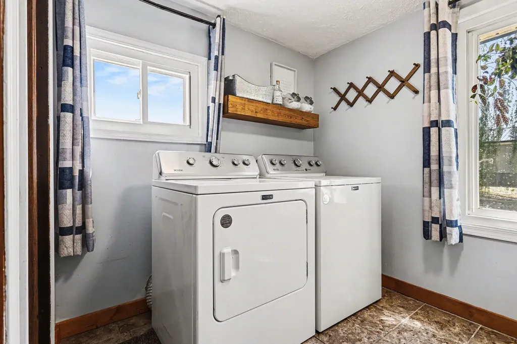 7828 Division Drive Newton Township MI 49014