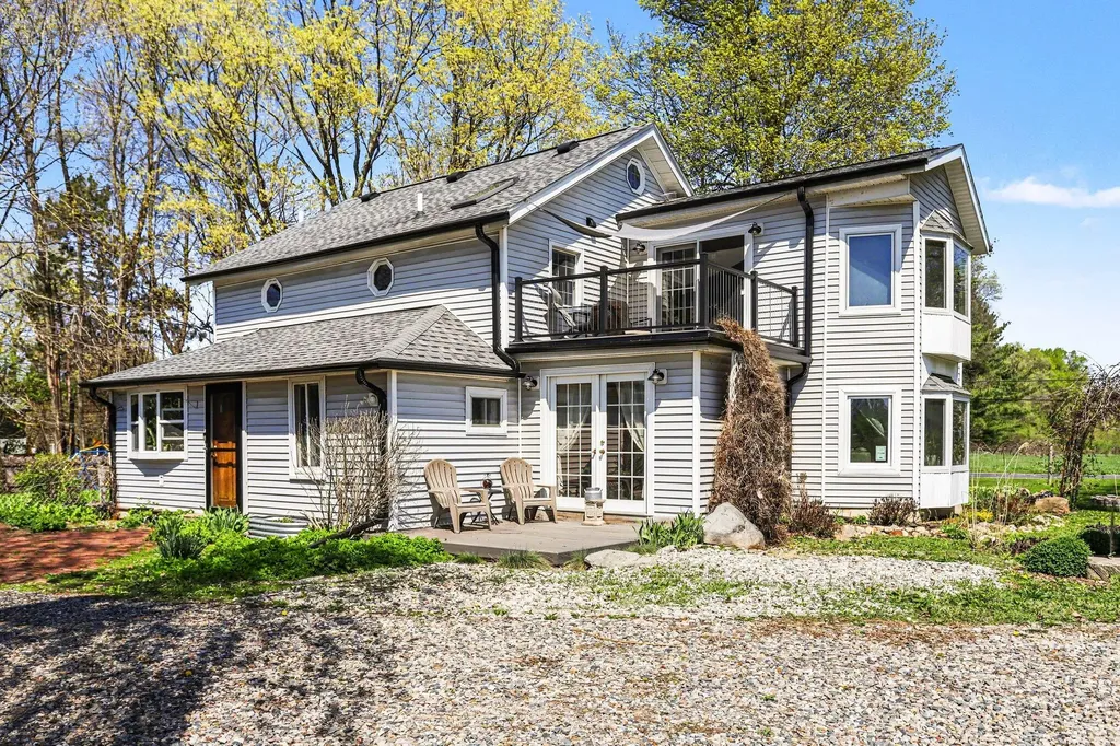 7828 Division Drive Newton Township MI 49014