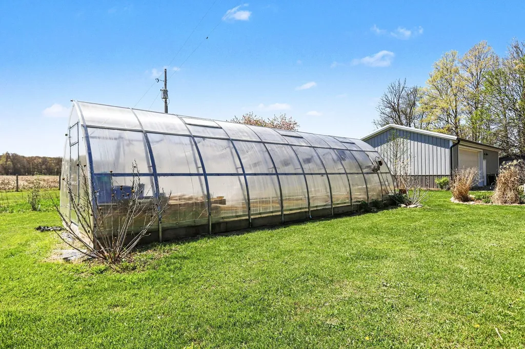 7828 Division Drive Newton Township MI 49014