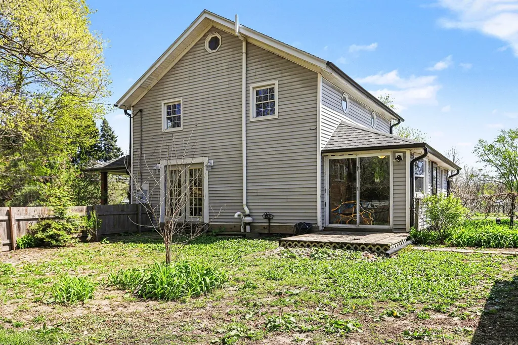 7828 Division Drive Newton Township MI 49014