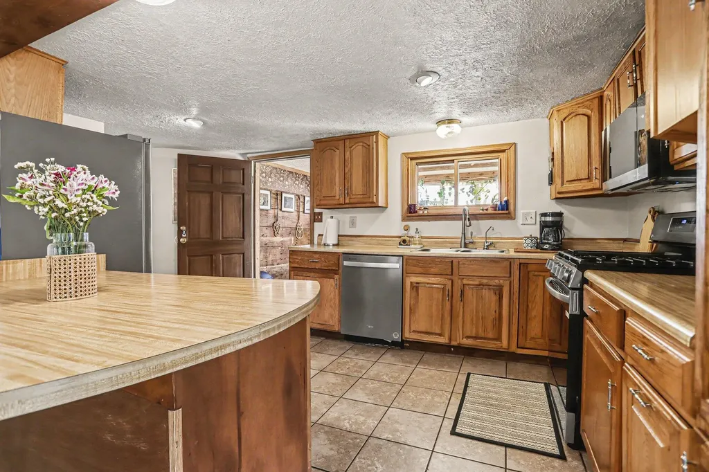 7828 Division Drive Newton Township MI 49014