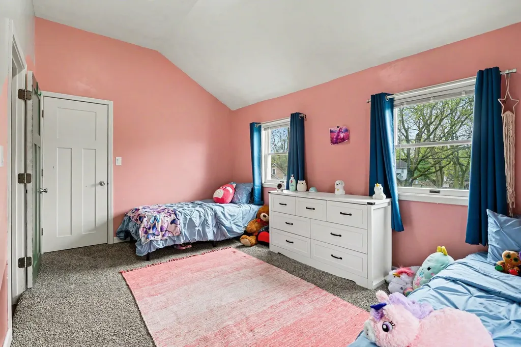 112 W Spruce Street Marshall City MI 49068