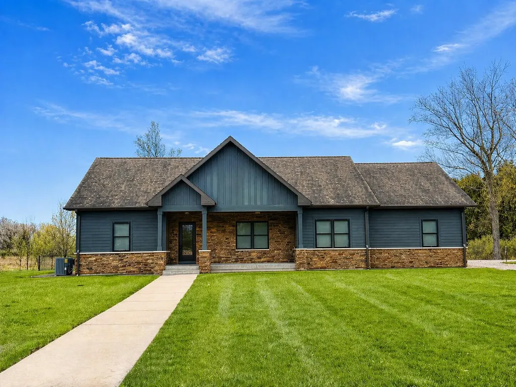 16054 Division Drive Fredonia Township MI 49068