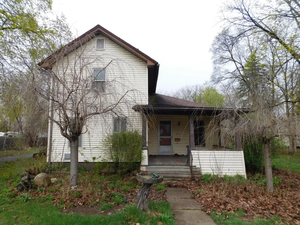 124 S Chipman Street Owosso City MI 48867