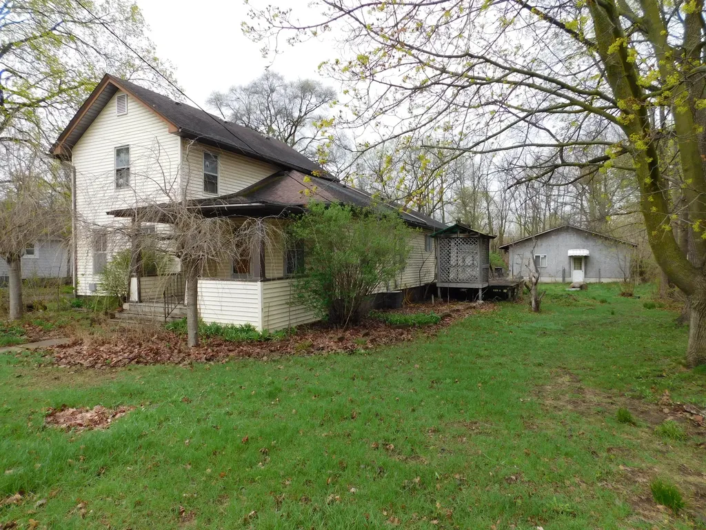 124 S Chipman Street Owosso City MI 48867