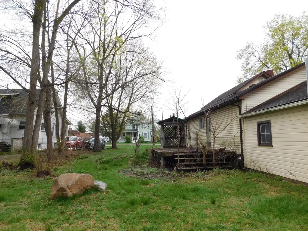 124 S Chipman Street Owosso City MI 48867