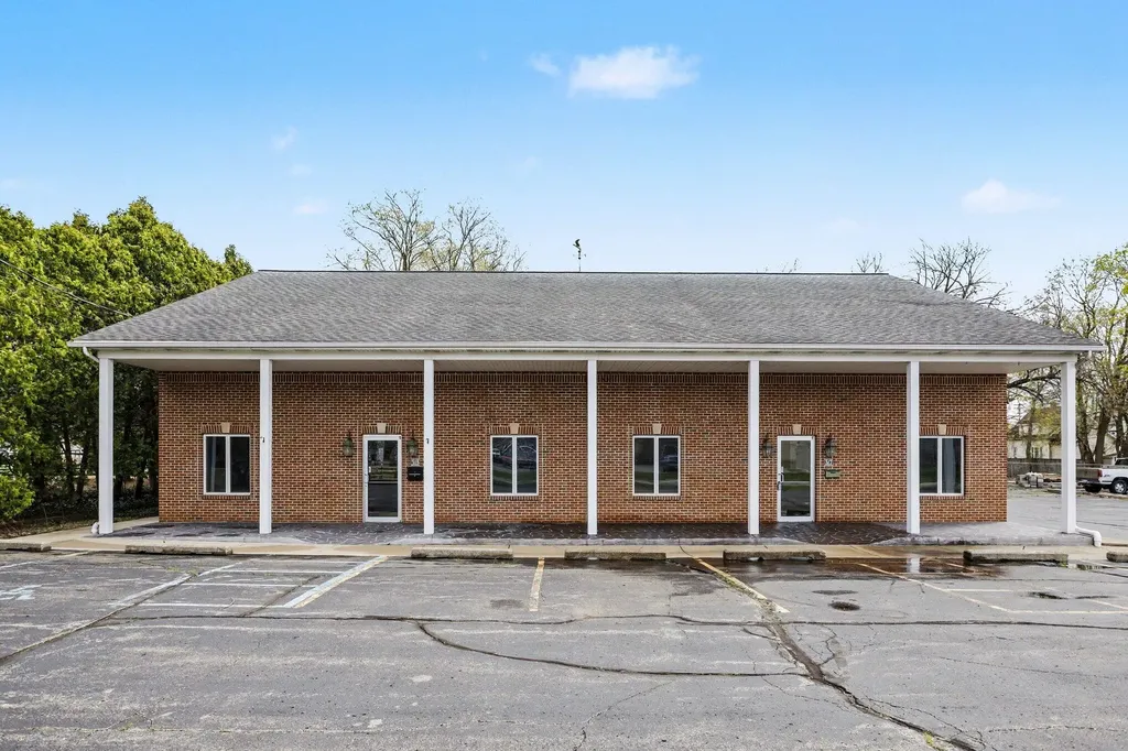 317 S Grand Street Marshall City MI 49068