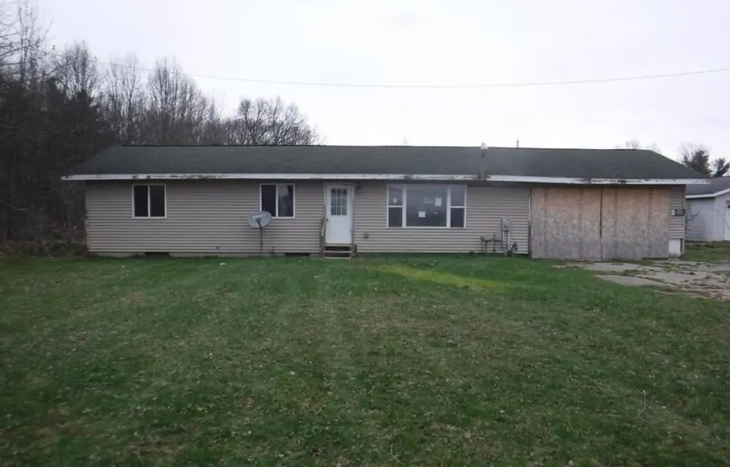 30450 M 152 Silver Creek Township MI 49047