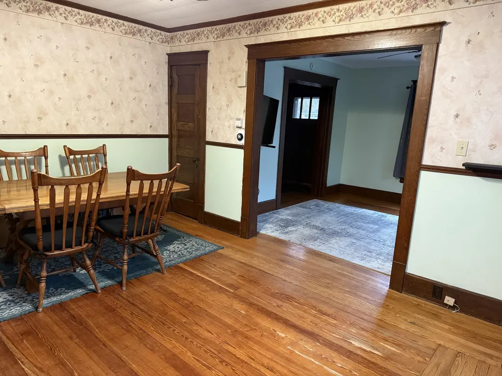 1222 E Porter Street Albion City MI 49224