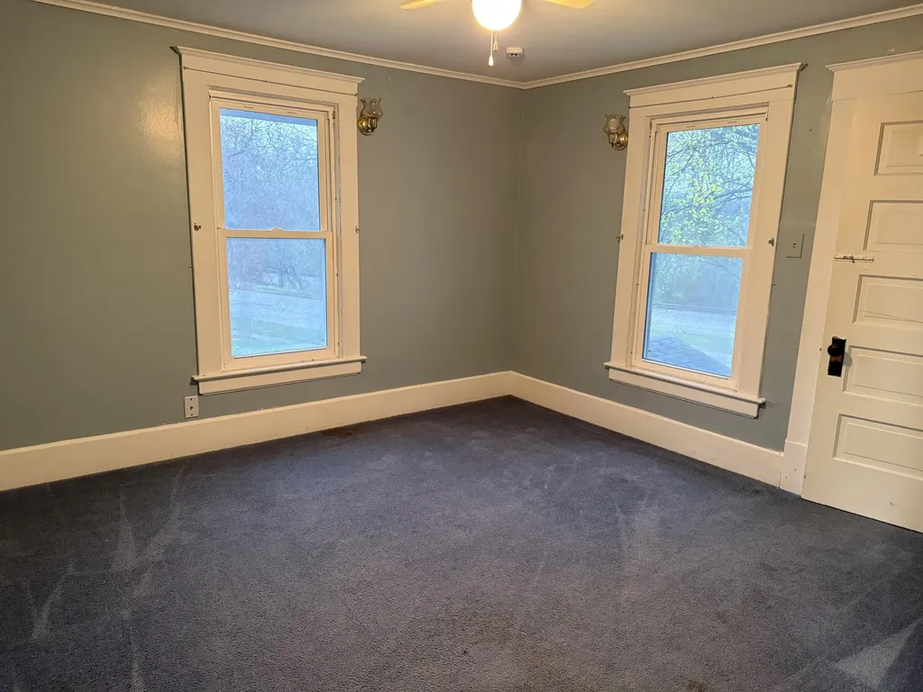 1222 E Porter Street Albion City MI 49224