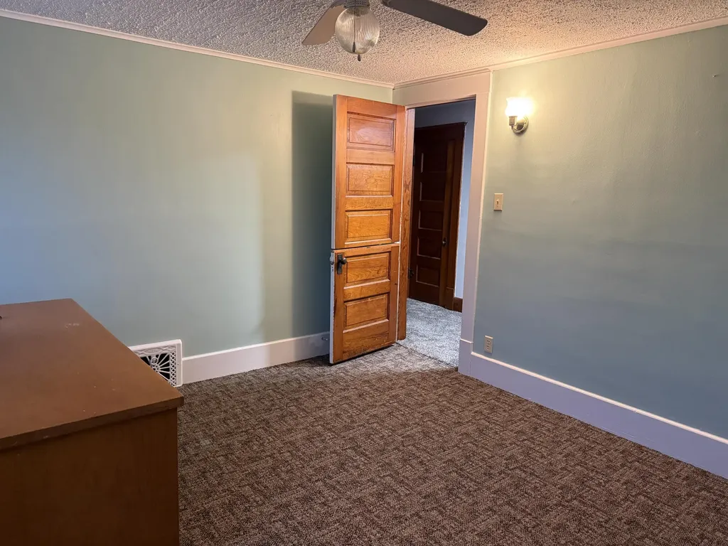 1222 E Porter Street Albion City MI 49224
