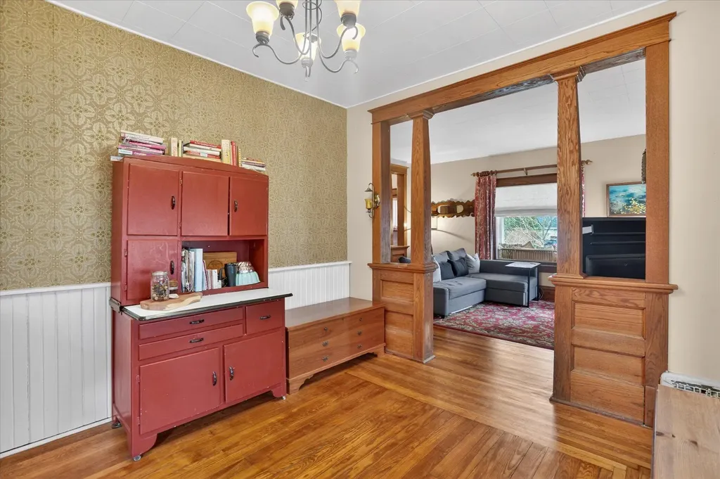 109 S Mulberry Street Marshall City MI 49068