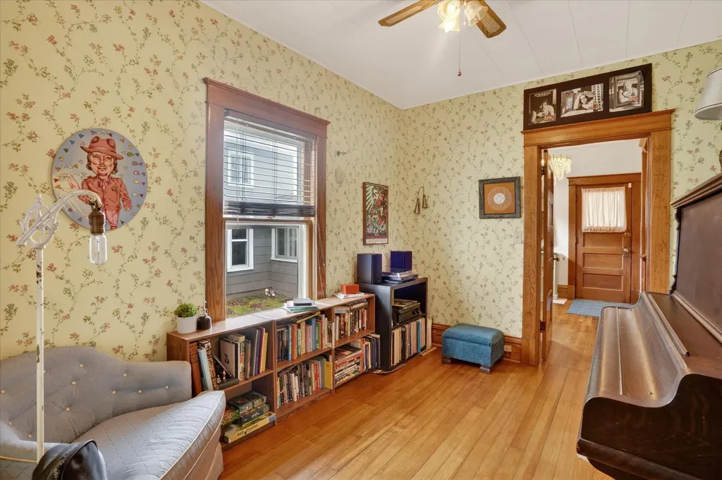 109 S Mulberry Street Marshall City MI 49068