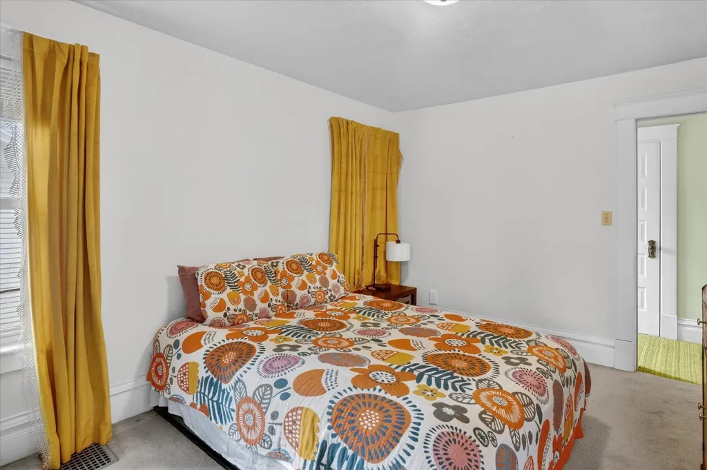 109 S Mulberry Street Marshall City MI 49068