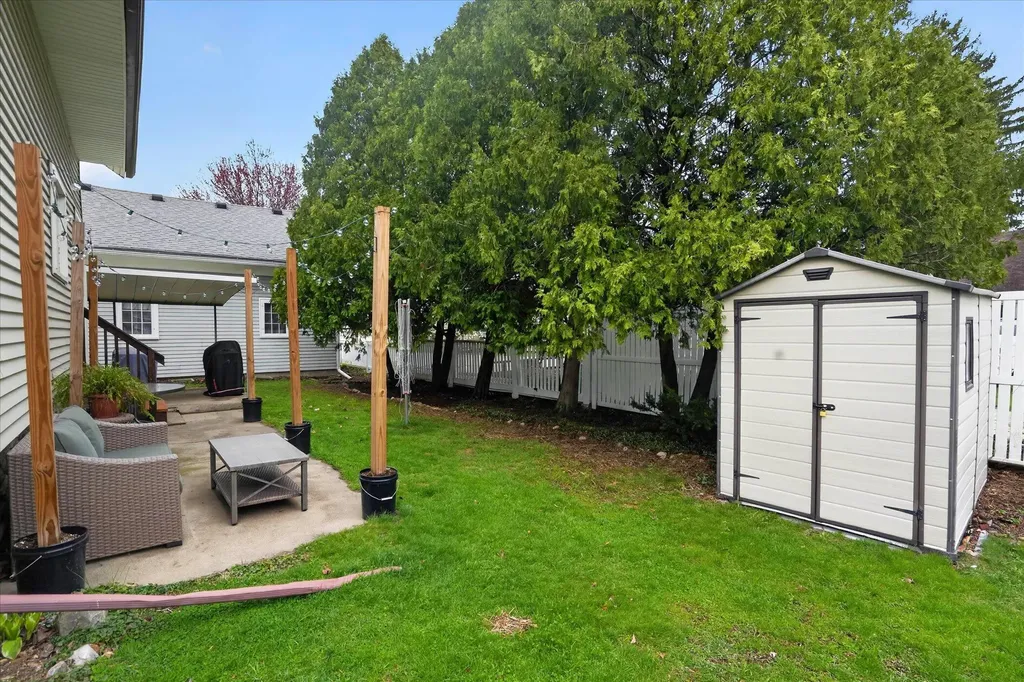 109 S Mulberry Street Marshall City MI 49068