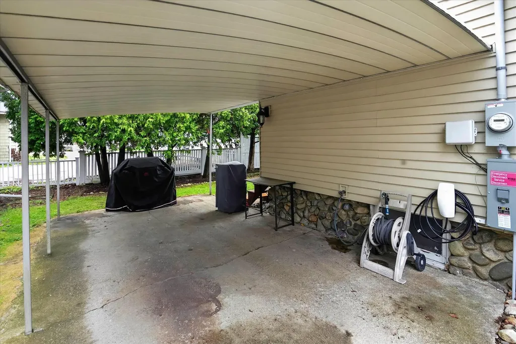 109 S Mulberry Street Marshall City MI 49068