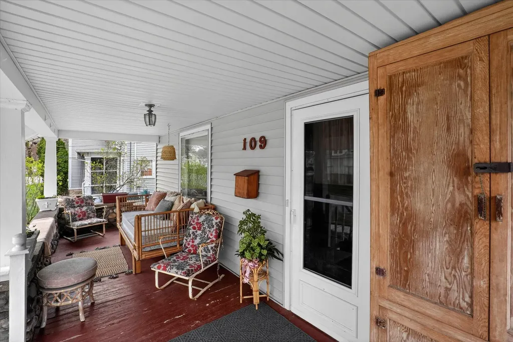 109 S Mulberry Street Marshall City MI 49068