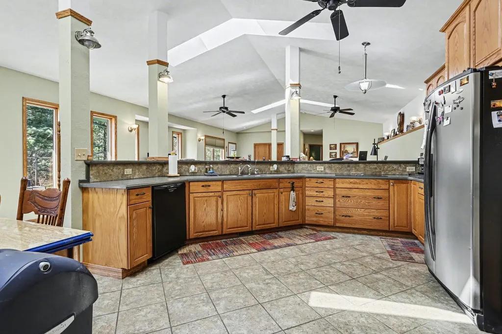 8362 E River Road Emmett Charter Township MI 49014