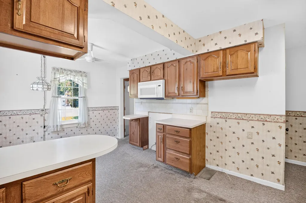 130 W Hughes Street Marshall City MI 49068