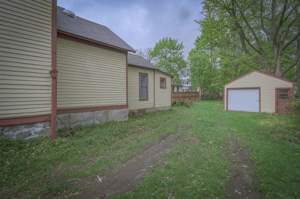 416 Douglas Avenue Kalamazoo City MI 49007