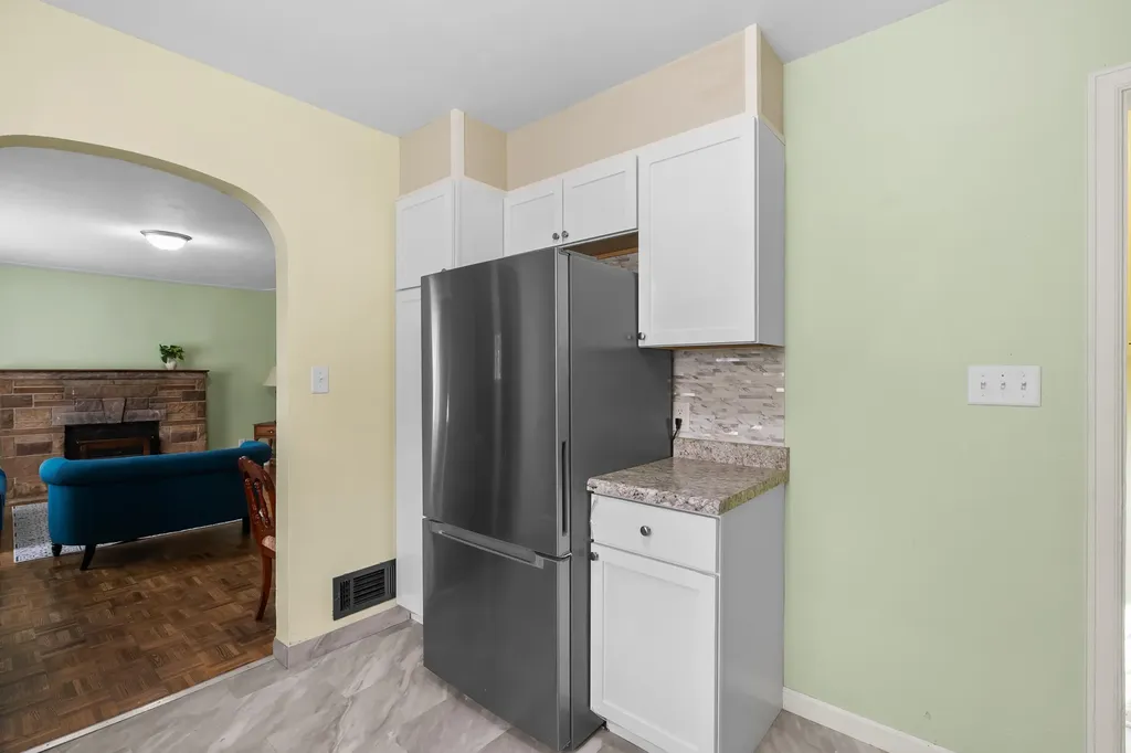 74 Seivour Avenue Battle Creek City MI 49037