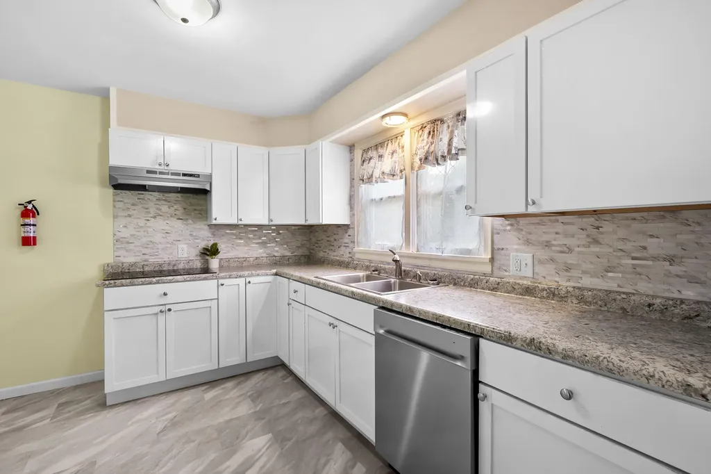 74 Seivour Avenue Battle Creek City MI 49037