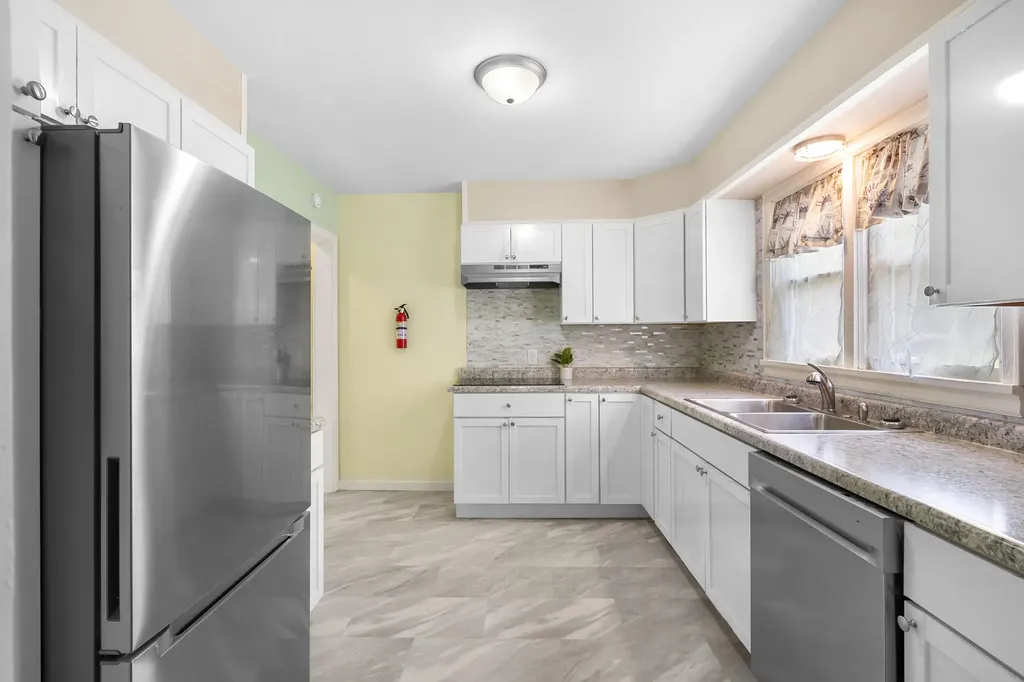 74 Seivour Avenue Battle Creek City MI 49037
