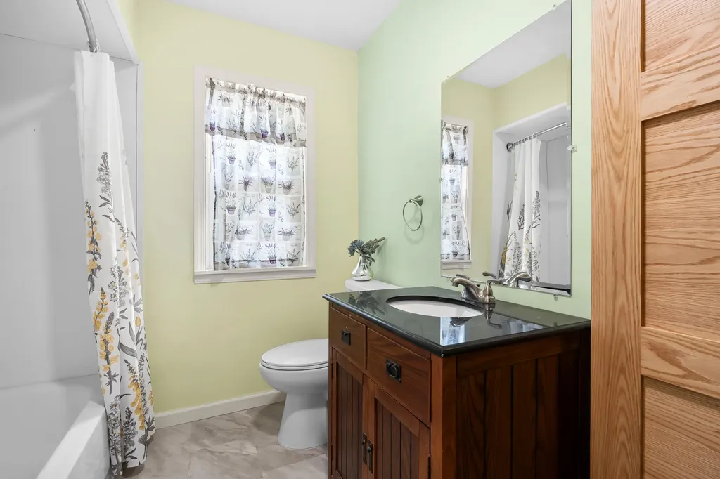 74 Seivour Avenue Battle Creek City MI 49037