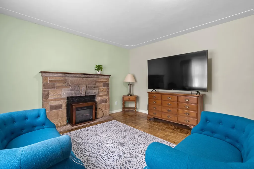74 Seivour Avenue Battle Creek City MI 49037