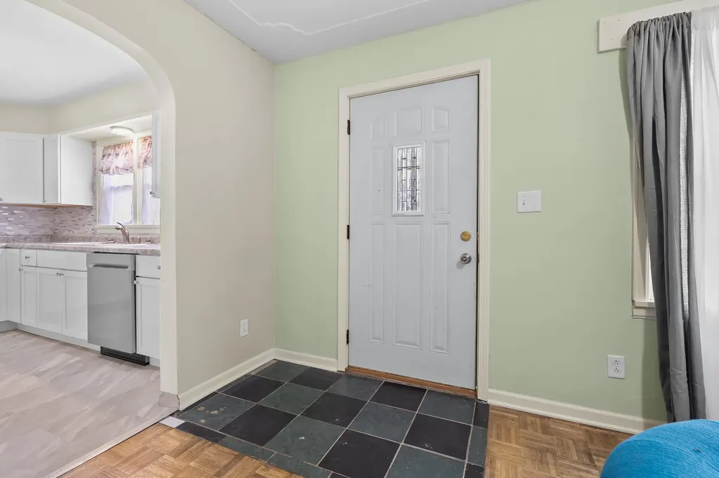 74 Seivour Avenue Battle Creek City MI 49037