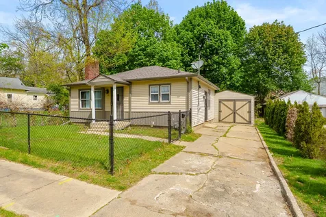 74 Seivour Avenue Battle Creek City MI 49037