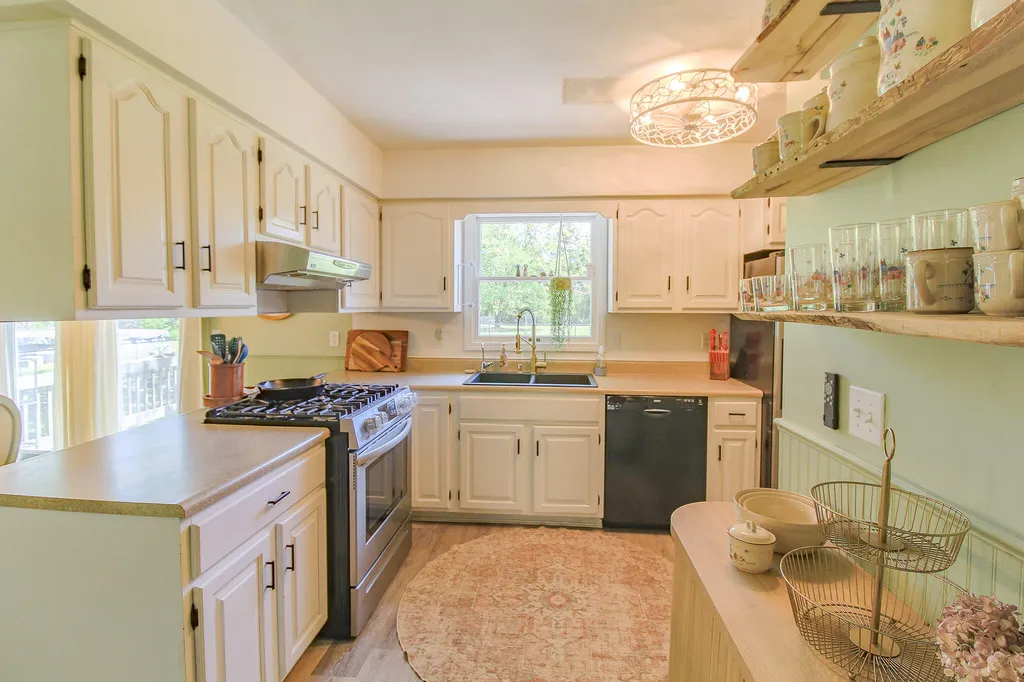 7120 15 1/2 Mile Road Fredonia Township MI 49068