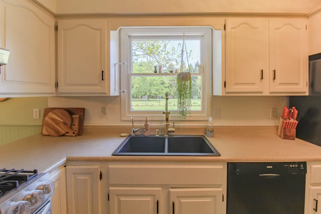 7120 15 1/2 Mile Road Fredonia Township MI 49068