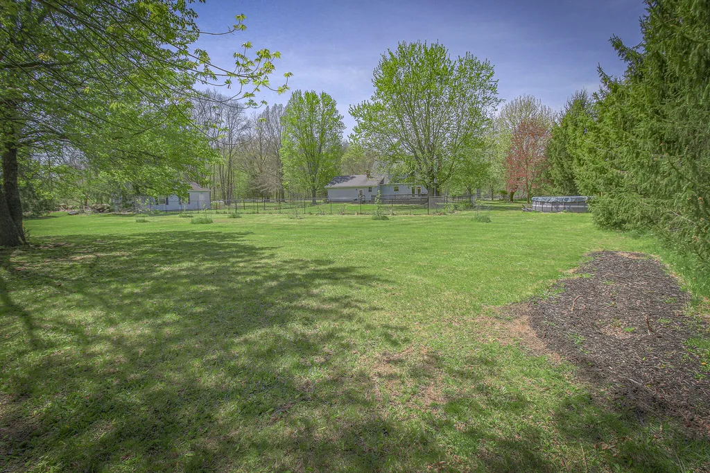 7120 15 1/2 Mile Road Fredonia Township MI 49068