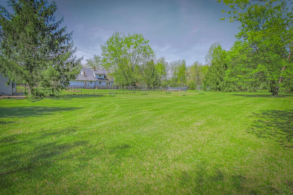 7120 15 1/2 Mile Road Fredonia Township MI 49068