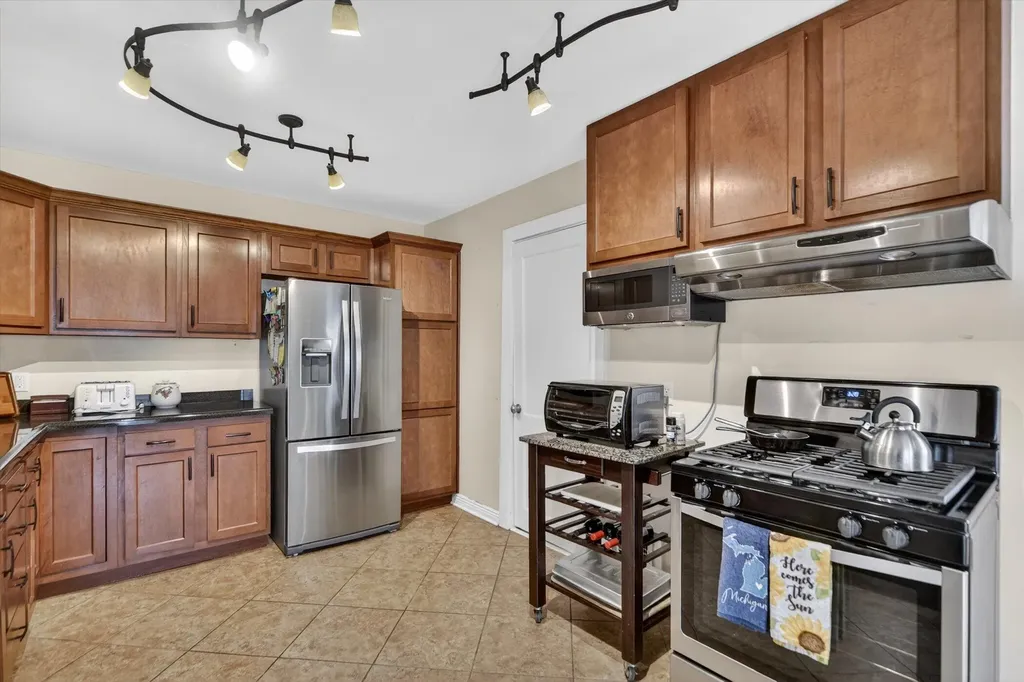 206 Exchange Street Marshall City MI 49068