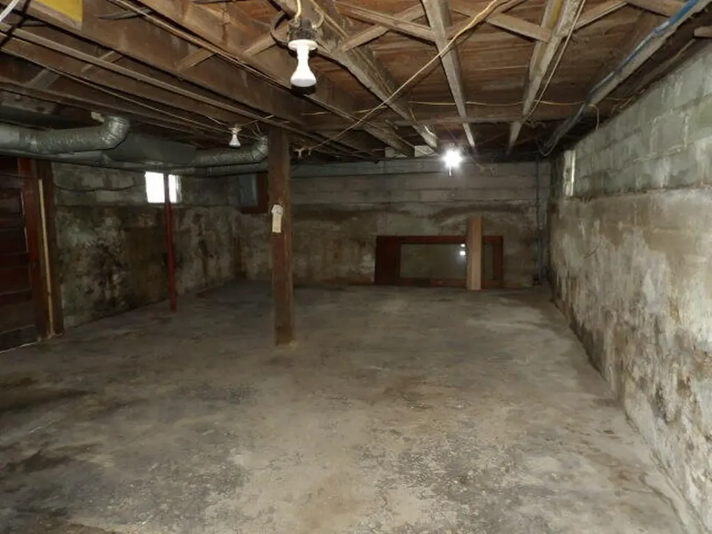 1223 Lake Street Kalamazoo City MI 49001