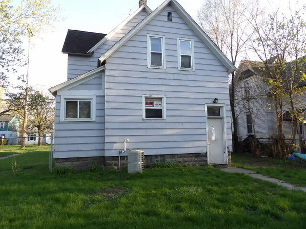 1223 Lake Street Kalamazoo City MI 49001