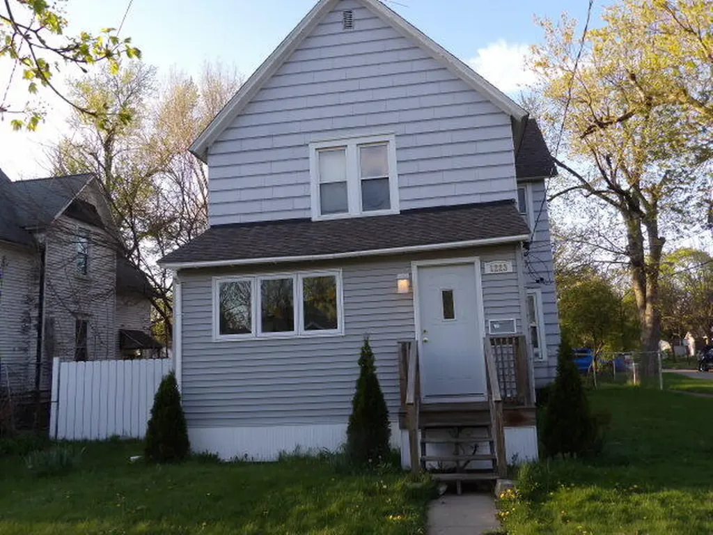 1223 Lake Street Kalamazoo City MI 49001