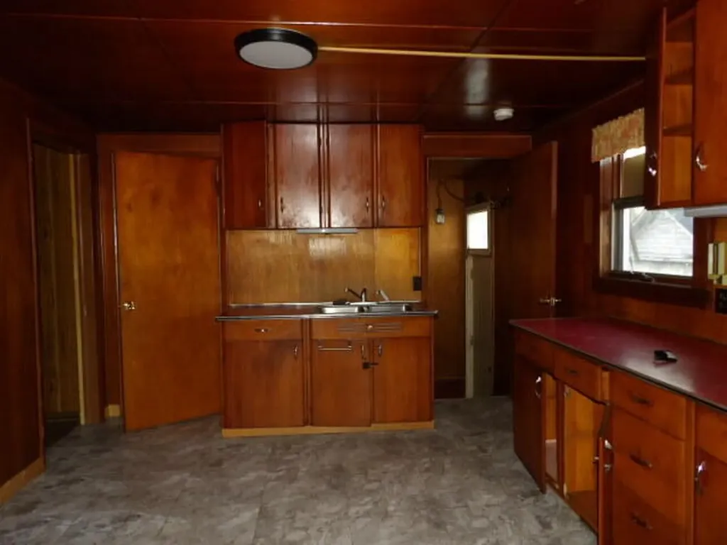 1223 Lake Street Kalamazoo City MI 49001