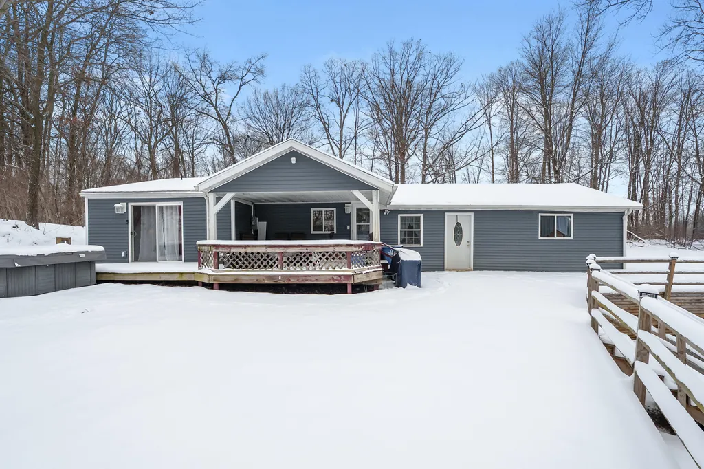 6670 Keyes Road Assyria Township MI 49021