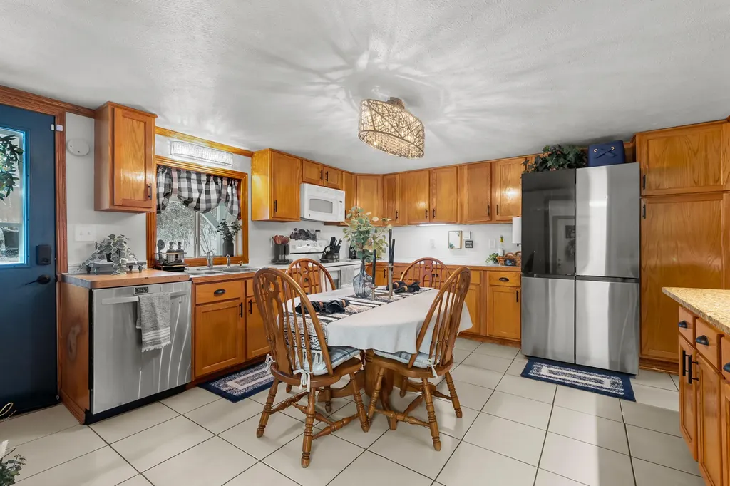 6670 Keyes Road Assyria Township MI 49021